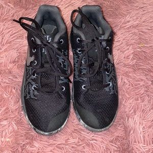 Kids Nike Shoes Size 3.5